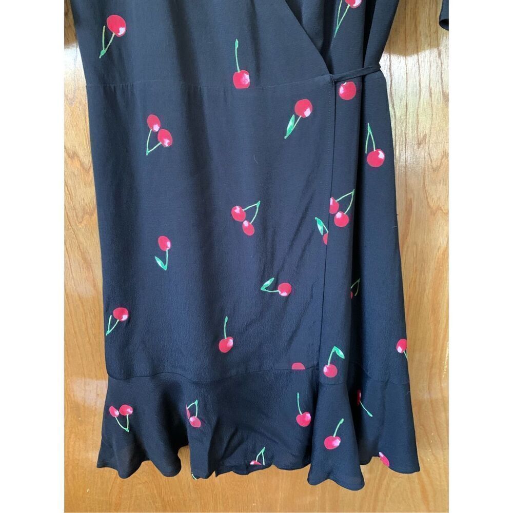 Rails‎ Aimee Wrap Dress in Cerise Cherry Print Black Size S - Picture 7 of 12